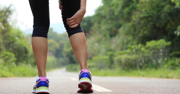 Đi bộ mà thấy 2 dấu hiệu này, cẩn thận kẻo thận đang suy hỏng