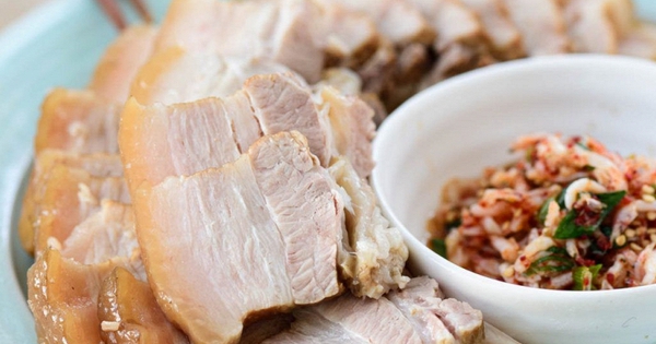 Thịt vừa luộc xong không nên ăn luôn, sự thật về quá trình 