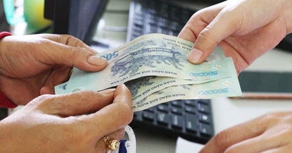 Chuyên gia Thuế có khuyến cáo đến hộ kinh doanh nhận tiền mặt từ khách hàng