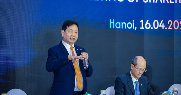 Ông Trương Gia Bình: Mong cổ đông thông cảm vì giá cổ phiếu xuống sâu, FPT thực sự đang 