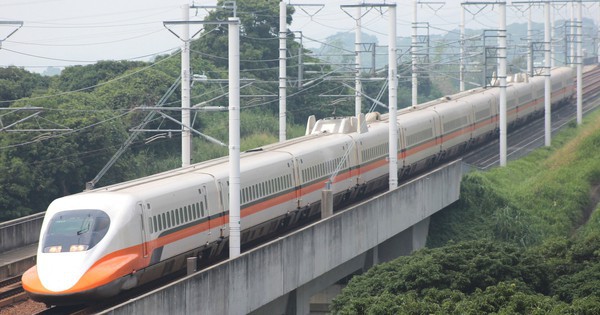 ĐƯỜNG SẮT TỐC ĐỘ CAO: PHÉP THỬ NĂNG LỰC QUỐC GIA: Khoảng cách được 