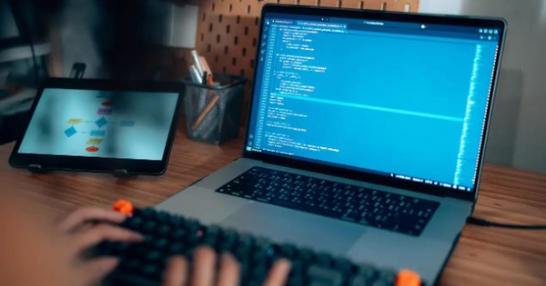 Kỹ sư công nghệ có phải “nạn nhân đầu tiên” của AI? 3 bài học sống còn trong kỷ nguyên mới