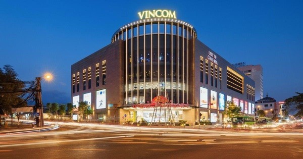 Nóng: Vincom Retail (VRE) muốn chi 2.300 tỷ chia cổ tức tiền mặt
