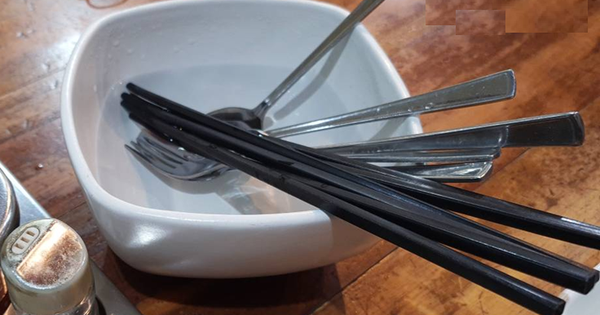 5 dụng cụ nhà bếp nhà nào cũng có, dùng sai cách còn độc hơn thuốc trừ sâu