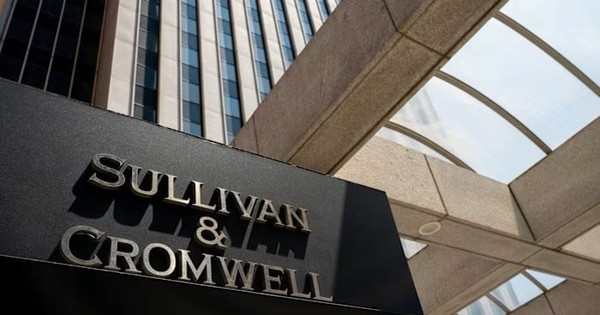 Bỏ tiền tỷ thuê luật sư tinh hoa, nhận về hồ sơ... do AI tự 