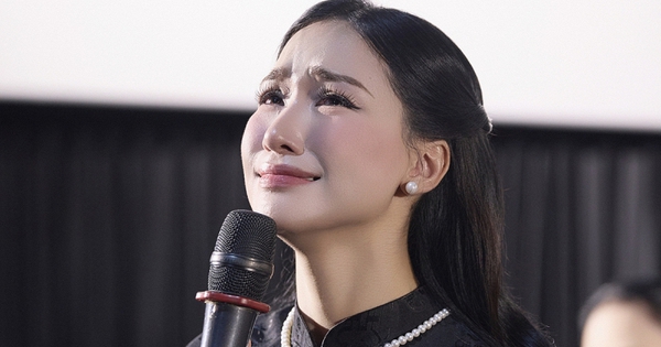 Hoà Minzy thông báo tin buồn: 