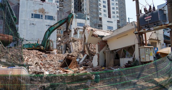 Công an vào cuộc vụ tháo dỡ công trình làm sập nhà dân ở trung tâm Đà Nẵng