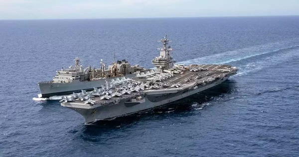 Tàu sân bay thứ ba của Mỹ tiến về Trung Đông