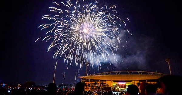 Hà Nội bắn pháo hoa tầm cao dịp nghỉ lễ Giỗ tổ Hùng Vương, 30/4-1/5