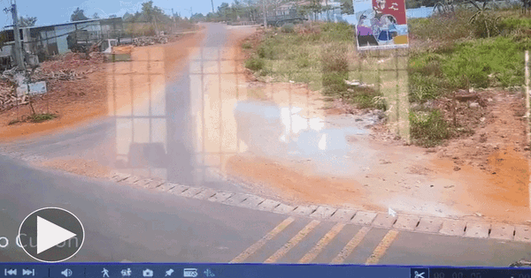 Vụ nam sinh lớp 12 lao xuống mương tử vong: Clip mới hé lộ điều gì?