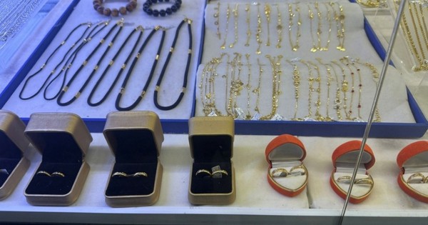 Nhiều tiệm vàng tại TP.HCM bị phạt tiền, tịch thu vàng