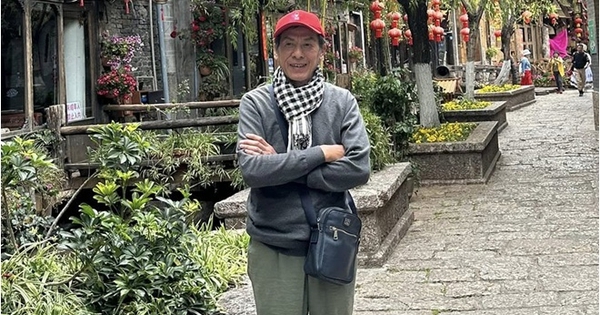 Nam NSND lương 6 triệu/tháng, sống bên mỹ nhân đình đám trong căn nhà 4 tầng ở phố Giáp Nhị