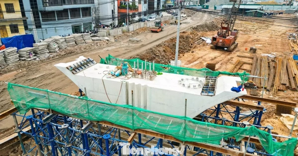 Hai cầu vượt Vành đai 1 dần lộ diện sau hơn 3 tháng thi công