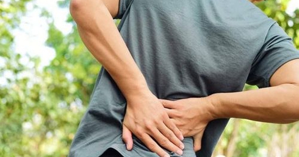 Thận của nam nhân viên văn phòng chứa đầy sỏi vì loại vitamin nhiều người Việt uống để tăng cường đề kháng