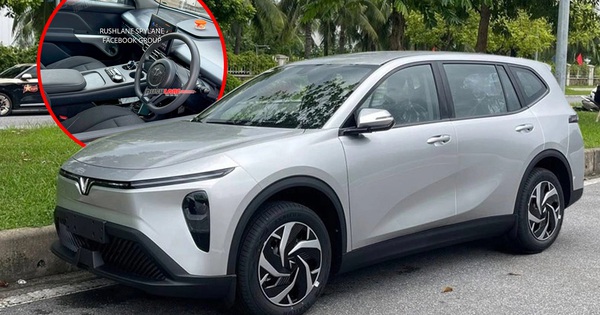 VinFast Limo Green lộ nội thất tại thị trường tỷ dân: Màn hình 10,1 inch, pin đi 450 km, tham vọng định nghĩa lại phân khúc MPV điện 7 chỗ