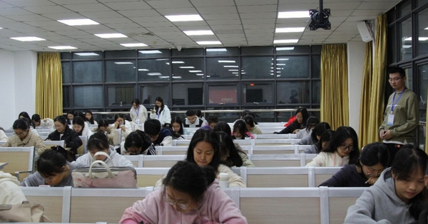 Lối thoát cho sinh viên ngành Ngôn ngữ: Mô hình 