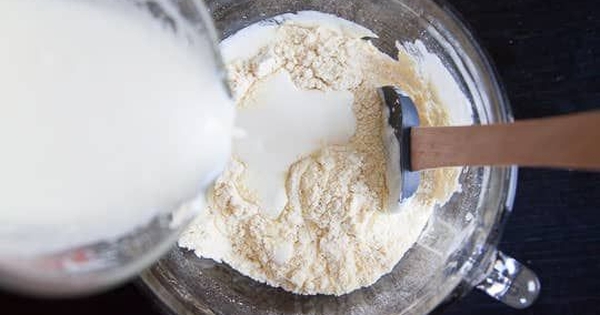 4 thực phẩm màu trắng là 