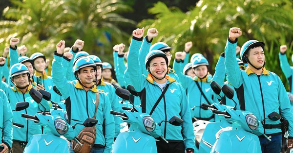 Tỷ phú Phạm Nhật Vượng ‘mở cửa’ cho tài xế Xanh SM sở hữu xe chỉ sau 2 năm