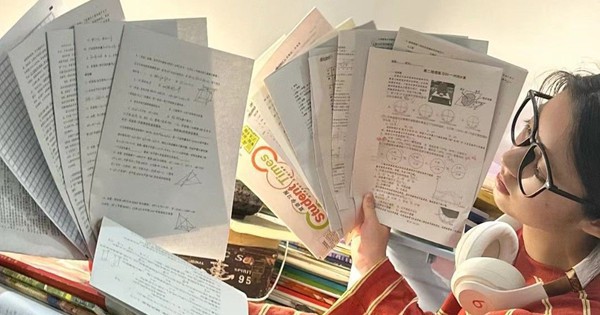 Tại sao nên dọn sạch đề thi cũ khỏi bàn học?