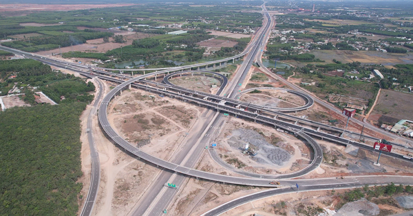 Từ 24-5, mở nút giao Long Thành kết nối với đường cao tốc Biên Hoà-Vũng Tàu, tài xế cần lưu ý