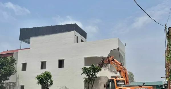 Hà Nội: Cưỡng chế phá dỡ loạt nhà xưởng trên đất nông nghiệp