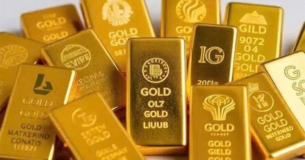Giá vàng xuống đáy 2 tháng, tổ chức nắm hơn 1.000 tấn vàng 