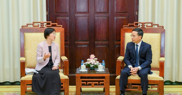 Việt Nam trở thành điểm đến đầu tiên của Chủ tịch AIIB: Dự kiến sẽ có cú hích về vốn cho các dự án giao thông quy mô lớn