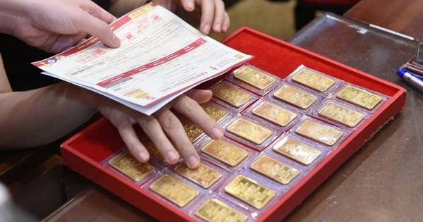 Giá vàng lao dốc không phanh, tuần tới sẽ có thay đổi lớn?