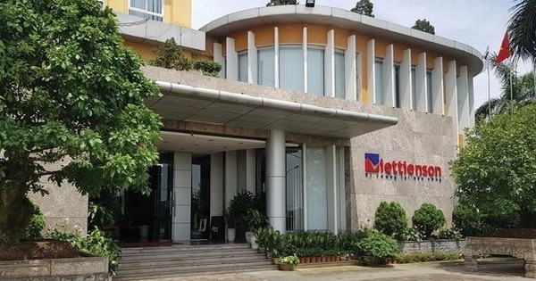 10 ngày nữa phải hủy niêm yết, một công ty bất ngờ đặt mục tiêu doanh thu nghìn tỷ giữa lúc sếp lớn ồ ạt xả hàng