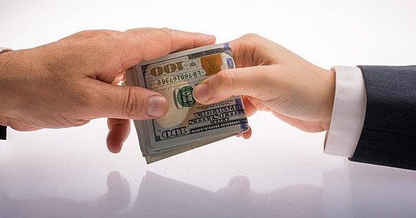 Dùng tiền mặt để 'né thuế' - Rủi ro có thể lớn hơn thuế!