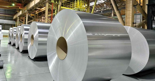 Một ‘cường quốc’ công nghiệp ô tô quen thuộc với người Việt ‘trúng đòn’ vì cú sốc nguyên liệu: Nhôm, nhựa, thép đồng loạt tăng, giá xe có thể nhích thêm hàng trăm USD