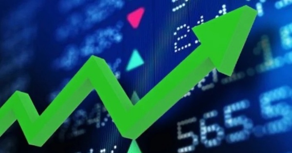 Chứng khoán chinh phục đỉnh 1.900 điểm