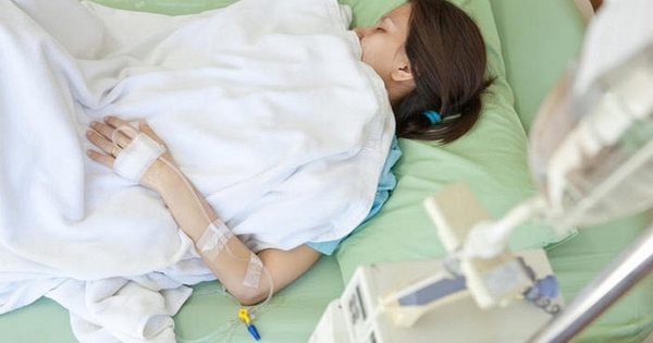 Người phụ nữ 40 tuổi tử vong vì tiểu đường dù “không ăn đồ ngọt”, bác sĩ nói thẳng: 2 thực phẩm quen thuộc này còn nguy hiểm hơn