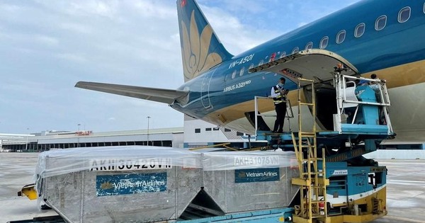 Một doanh nghiệp hàng không muốn trả cổ tức 