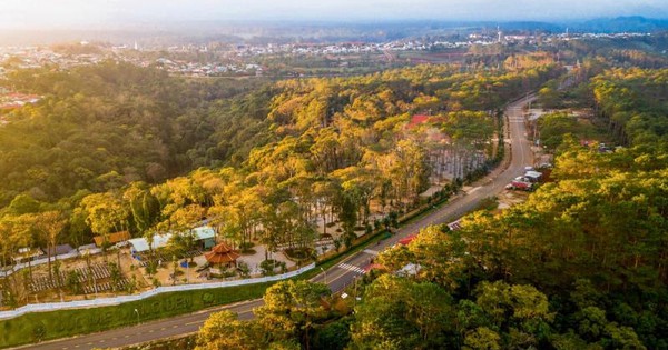 Việt Nam sở hữu một khu vực cao 1.200m so với mực nước biển, không khí mát mẻ quanh năm ví như “Đà Lạt thu nhỏ”, được đề xuất xây thêm khách sạn 5 sao sau khi Sun Group đổ bộ