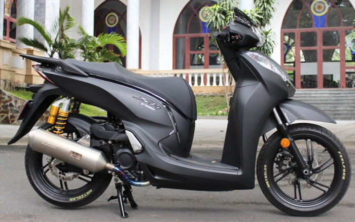 Honda SH300i 2020 phiên bản Total Black đầu tiên về Việt Nam