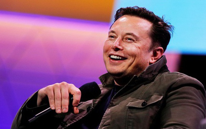Elon Musk: 'Tôi chưa bao giờ học ở Harvard, nhưng tất cả những người làm  việc cho tôi đều là sinh viên tốt nghiệp Harvard'