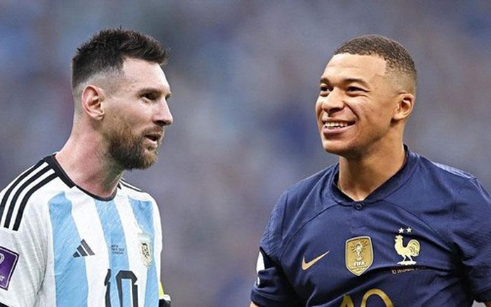 Đẹp mùa World Cup: Fan cắt tóc hình mặt CR7, Messi