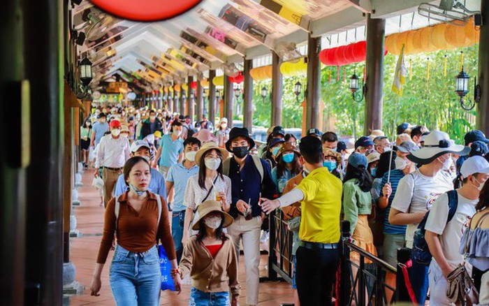 du lịch gia đình mùa cao điểm 