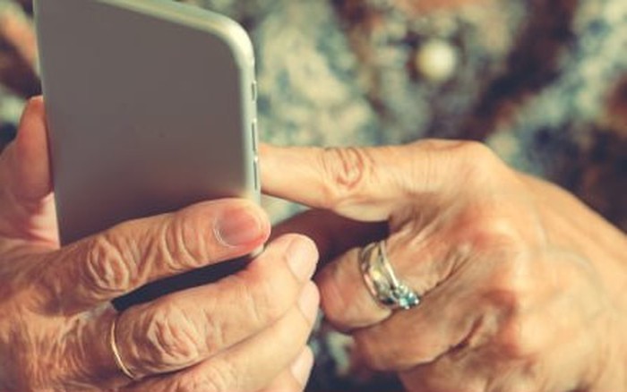 Người mẹ gọi điện cho con trai đã khuất và cái kết kỳ diệu