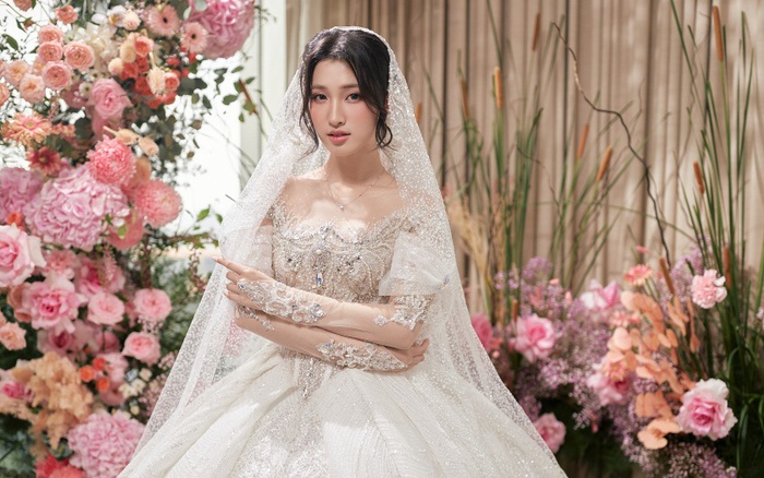 5 mẫu váy cưới lụa satin mới nhất cho tiệc cưới sang trọng