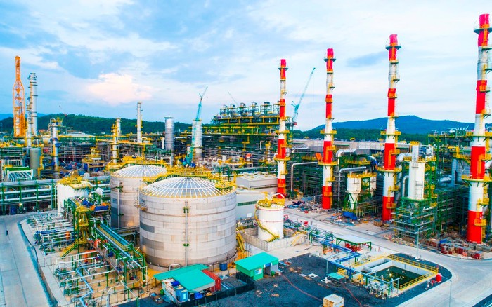 Tổ hợp hoá dầu lớn nhất Việt Nam đã chính thức vận hành, năm 2024 sẽ bán  sản phẩm polymer ra toàn cầu