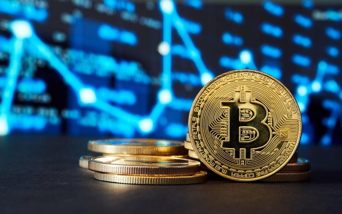 Bitcoin có lúc vượt 62.500 USD, đang tiến dần tới đỉnh lịch sử? – Cafef.vn
