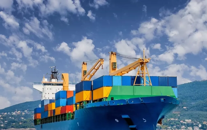 Doanh nghiệp hàng hải lãi lớn, nhưng sóng gió chưa dừng lại