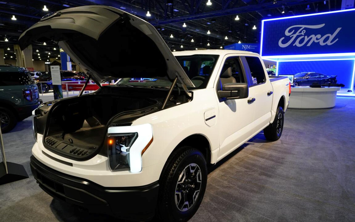 Cả tháng chỉ bán được 1.500 chiếc, Ford sắp dừng sản xuất ...