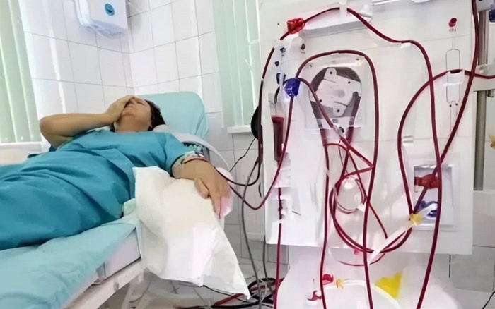 Ngày càng nhiều người tử vong vì suy thận, bác sĩ cảnh báo: Thấy 5 dấu hiệu  này khi ăn uống, thận có thể đang “kêu cứu”
