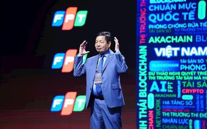 Chuyện gì đang xảy ra với FPT?