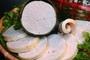 Giò chả ngày Tết xuất hiện những dấu hiệu này thì đừng nên tiếc rẻ, bỏ ngay trước khi quá muộn